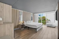 Tropical Palms Hotel - Parking