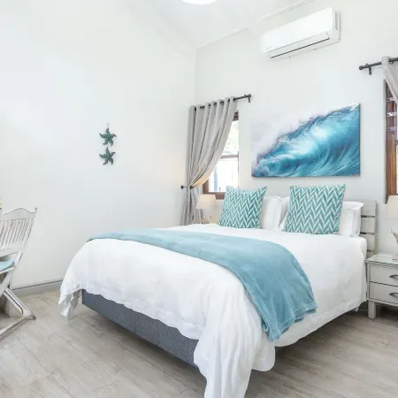 Sixteen Guesthouse on Main