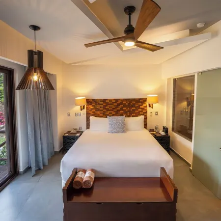 Mia Bacalar Luxury Resort & Spa