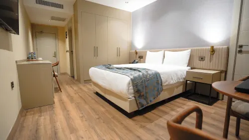 Zade Life OTEL - 2-Sterne