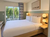 Stargazer Inn and Suites - balcony