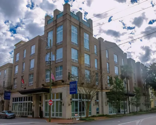 Tryp by Wyndham Savannah Downtown/Historic District Hotels in Savannah