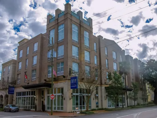 Tryp by Wyndham Savannah Downtown/Historic District