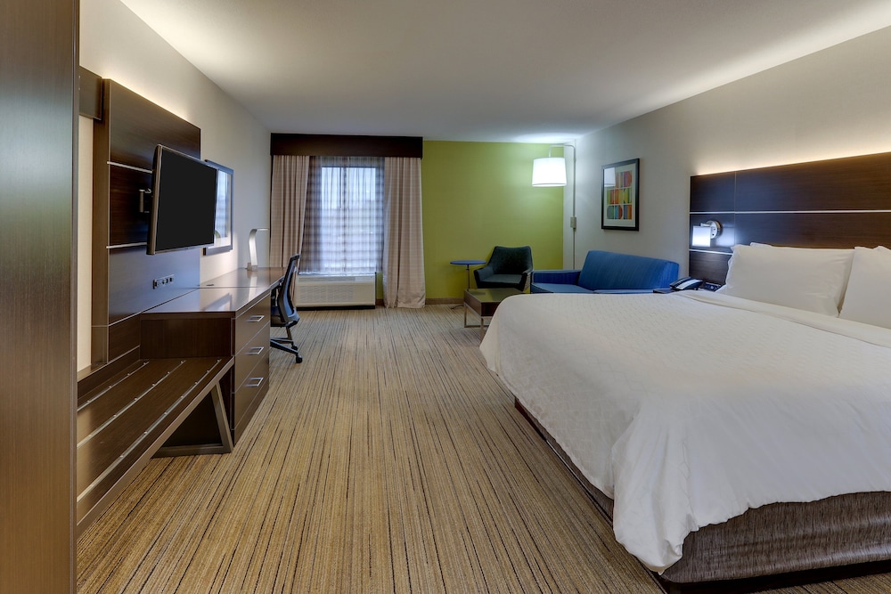 Holiday Inn Express & Suites Troy, an Ihg Hotel