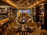 Fairmont Hotel Vier Jahreszeiten Hotels near Horn