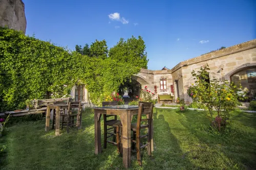 Dervish Cave House & Restaurant Các khách sạn ở Goreme