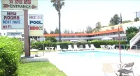 Desert Inn Motel Hotel di Barstow