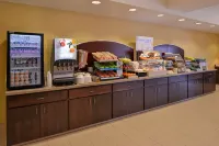 Holiday Inn Express & Suites PAGE - LAKE POWELL AREA by IHG - Breakfast