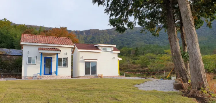 Full Moon Dalbawi Pension