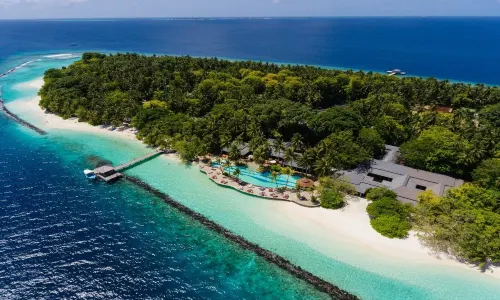 Royal Island Resort
