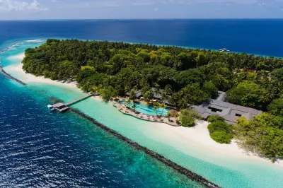 Royal Island Resort Hotels in Mudhdhoo