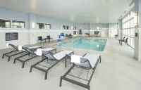 Hampton Inn & Suites LAX El Segundo - Pools