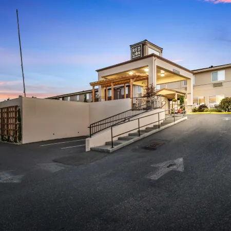 Red Lion Inn & Suites Sequim at Olympic National Park