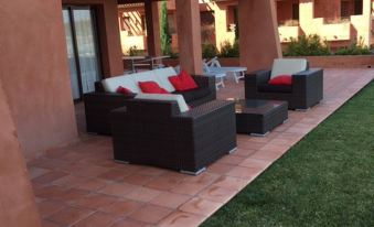 Appartement Direct on The Golf Course and Swimmingpool