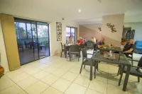 Spinifex Motel and Serviced Apartments - sarapan