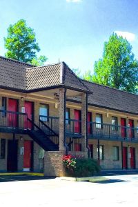 hotels in elizabeth city nc that allow pets