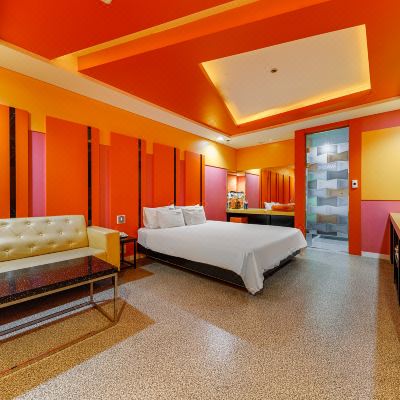 Deluxe-Styler/Wide Bathtub Ava Hotel Promo Code