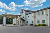 Econo Lodge - pet friendly