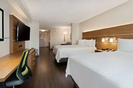 Holiday Inn Express & Suites Largo-Clearwater