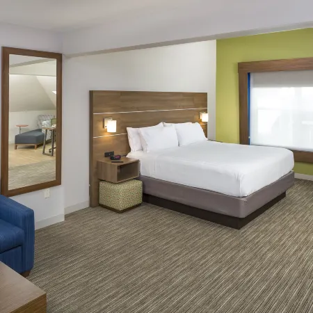 Holiday Inn Express & Suites WHITE RIVER JUNCTION by IHG