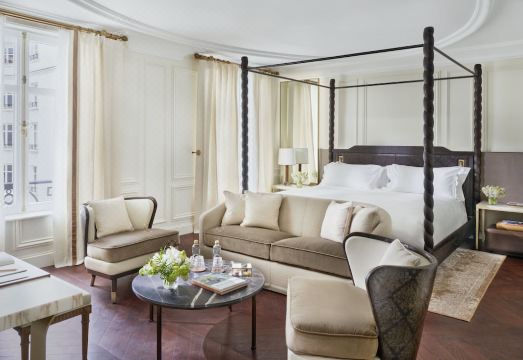 호텔 다이닝 이미지