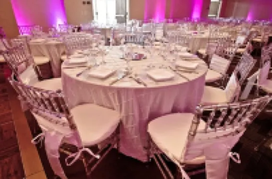 Holiday Inn MADISON AT THE AMERICAN CENTER by IHG