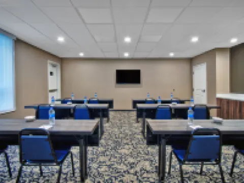 เรสซิเด้นซ์อินน์ บาย มาริออทต์ รีดิ้ง โรงแรมในไวโอมิสซิง