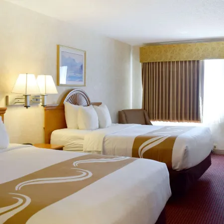 Quality Inn Louisville - Boulder Отели рядом с достопримечательностью «Стадион Folsom Field»