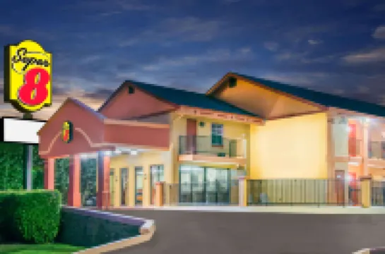 塔爾薩機場-博覽中心溫德姆速8飯店 住宿飯店