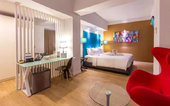Idoop Hotel by Prasanthi