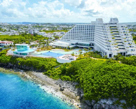 RIHGA Royal Laguna Guam Resort グアムのホテル