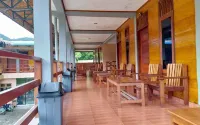 Kamuna Garden فنادق في Martelu