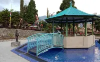 Hotel Grand Bintang Tawangmangu - Kolam Renang
