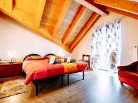 Deval Hotels in Calceranica al Lago