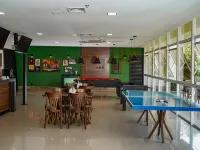 Transamerica Fit Vitória Reta da Penha Hotels near Canto Beach