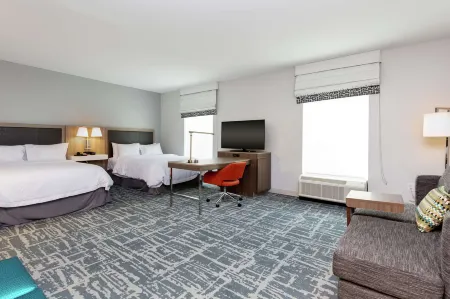 Hampton Inn Acworth Отели рядом с достопримечательностью «Дарр Филд»