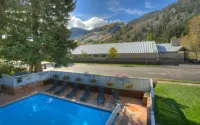 Shadow Mountain Lodge - Pool