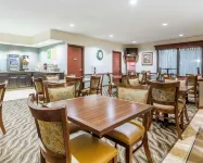Comfort Suites Hotels in Otsego
