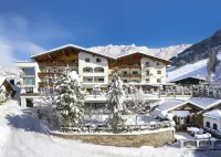 Aktivhotel Alpendorf فنادق في سانكت يوهان ايم بونغ
