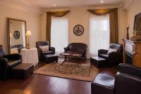 Niagara Crossing Hotel and Spa Hotels in Niagara County