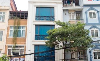 Honeymoon Hotel