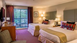 executive-suites-hotel-and-conference-center-metro-vancouver
