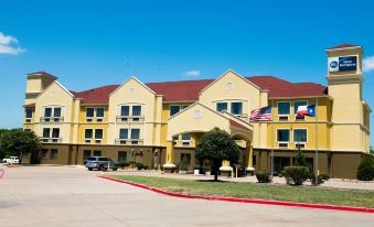 Best Western Executive Inn - Housity