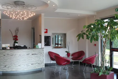 Hotel Residence Aurora Отели рядом с достопримечательностью «Beach Asd e Ps»