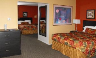 Rodeway Inn & Suites Near Okoboji Lake