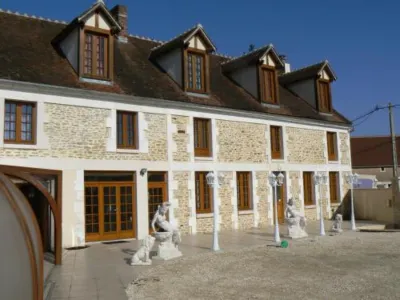 Le Manoir des Chapelles Hotels in Venoy