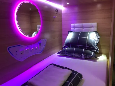 阿裕尼膠囊旅館