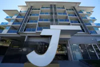 Jephson Hotel & Apartments فنادق في Taringa