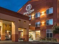 DoubleTree by Hilton Olympia Hotel dekat Evergreen State College