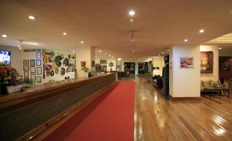 Wild Orchid Beach Resort